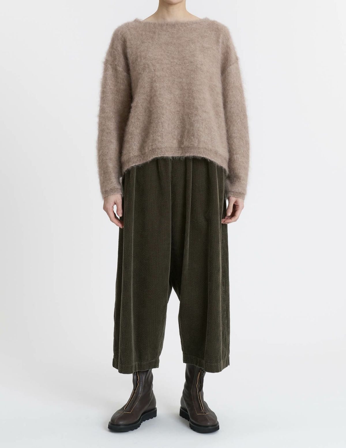 15 ピンクベージュ