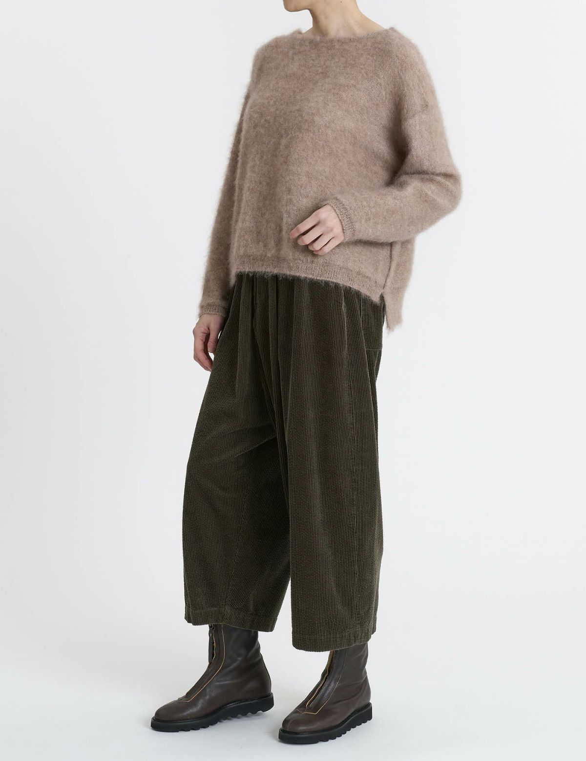 15 ピンクベージュ