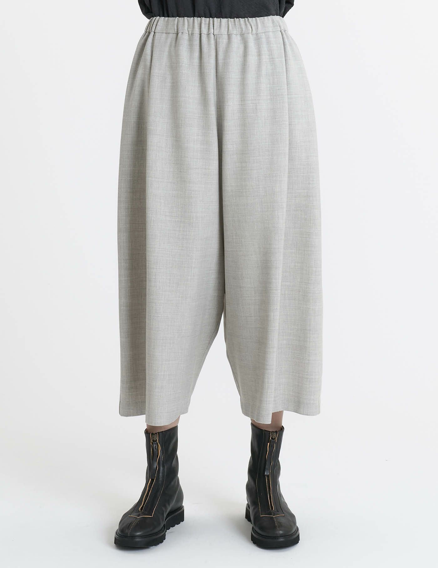 50 グレー/36(M)size：モデル169㎝