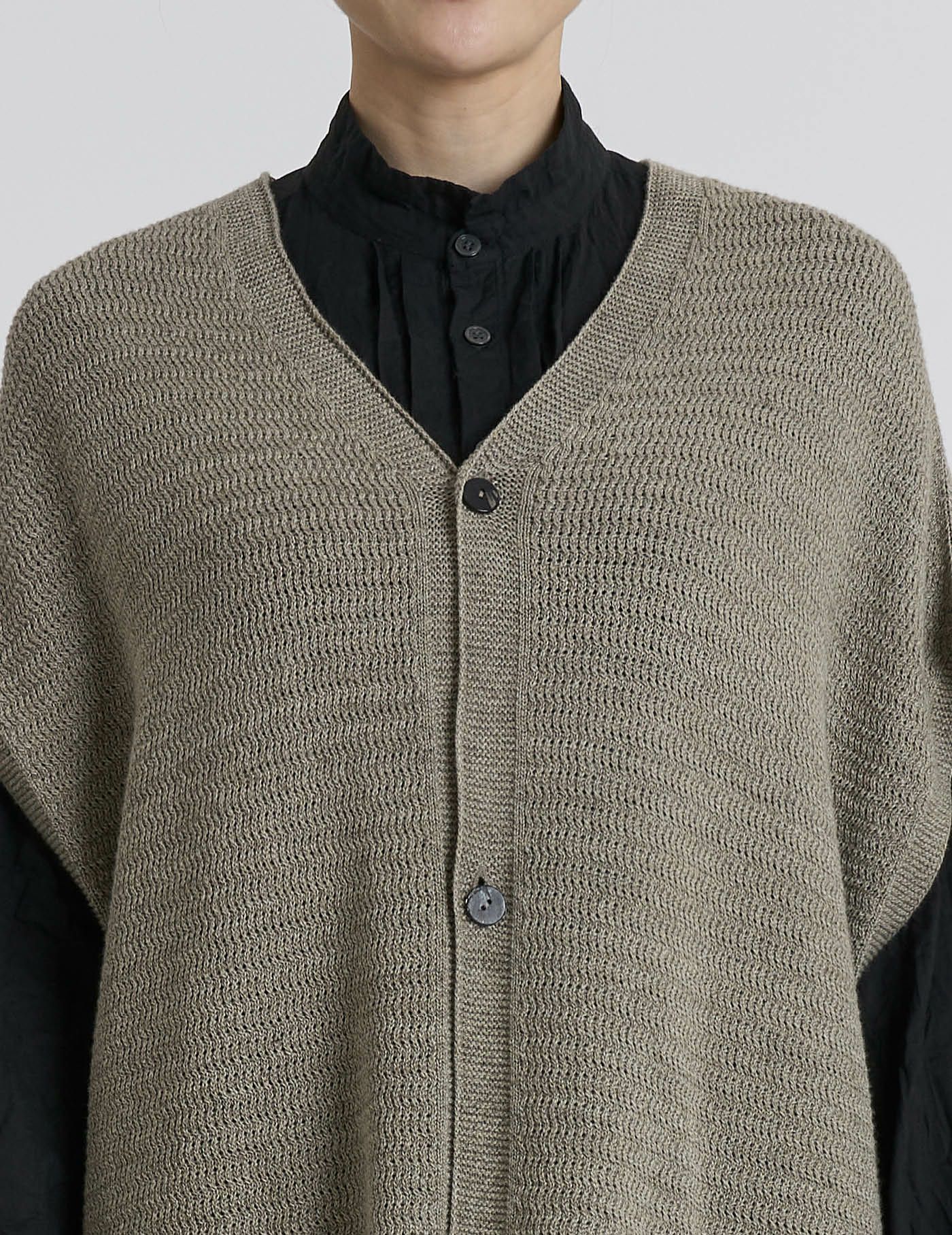 67 グレージュ