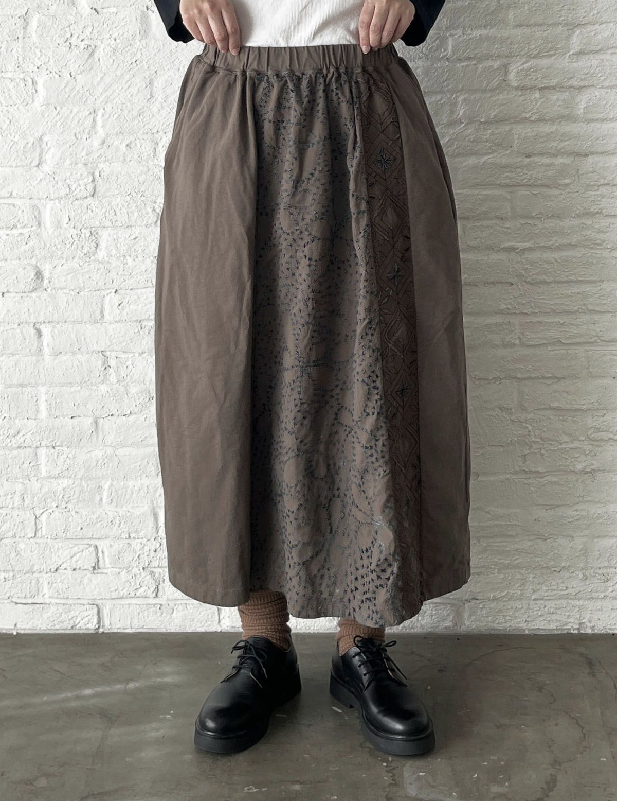 44 カーキ/36(M)：スタッフ 167cm