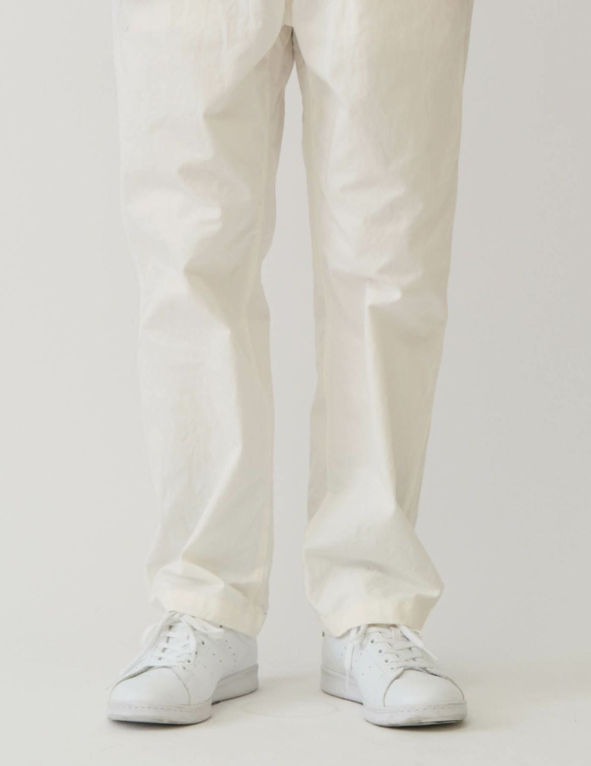 02 オフホワイト