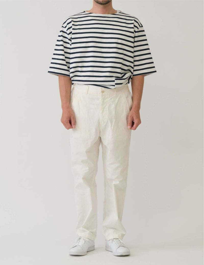 02 オフホワイト