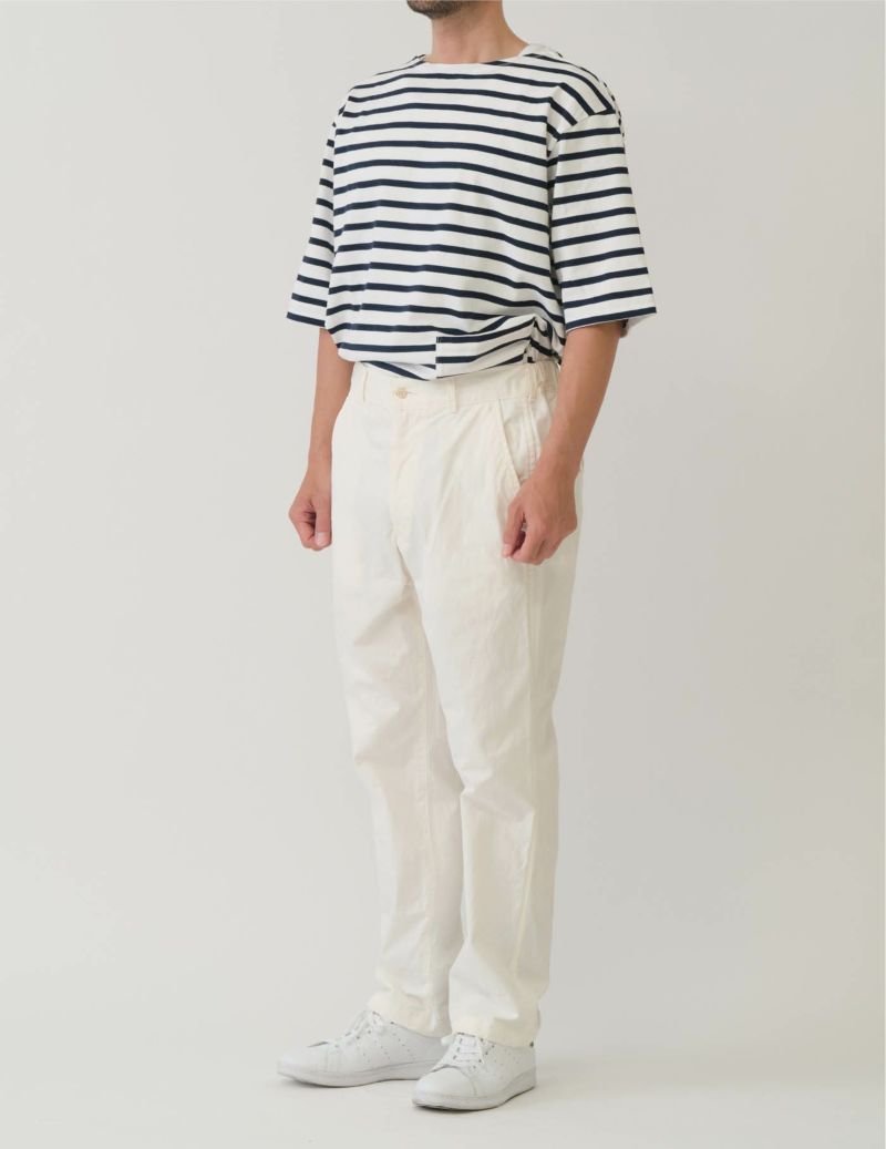 02 オフホワイト