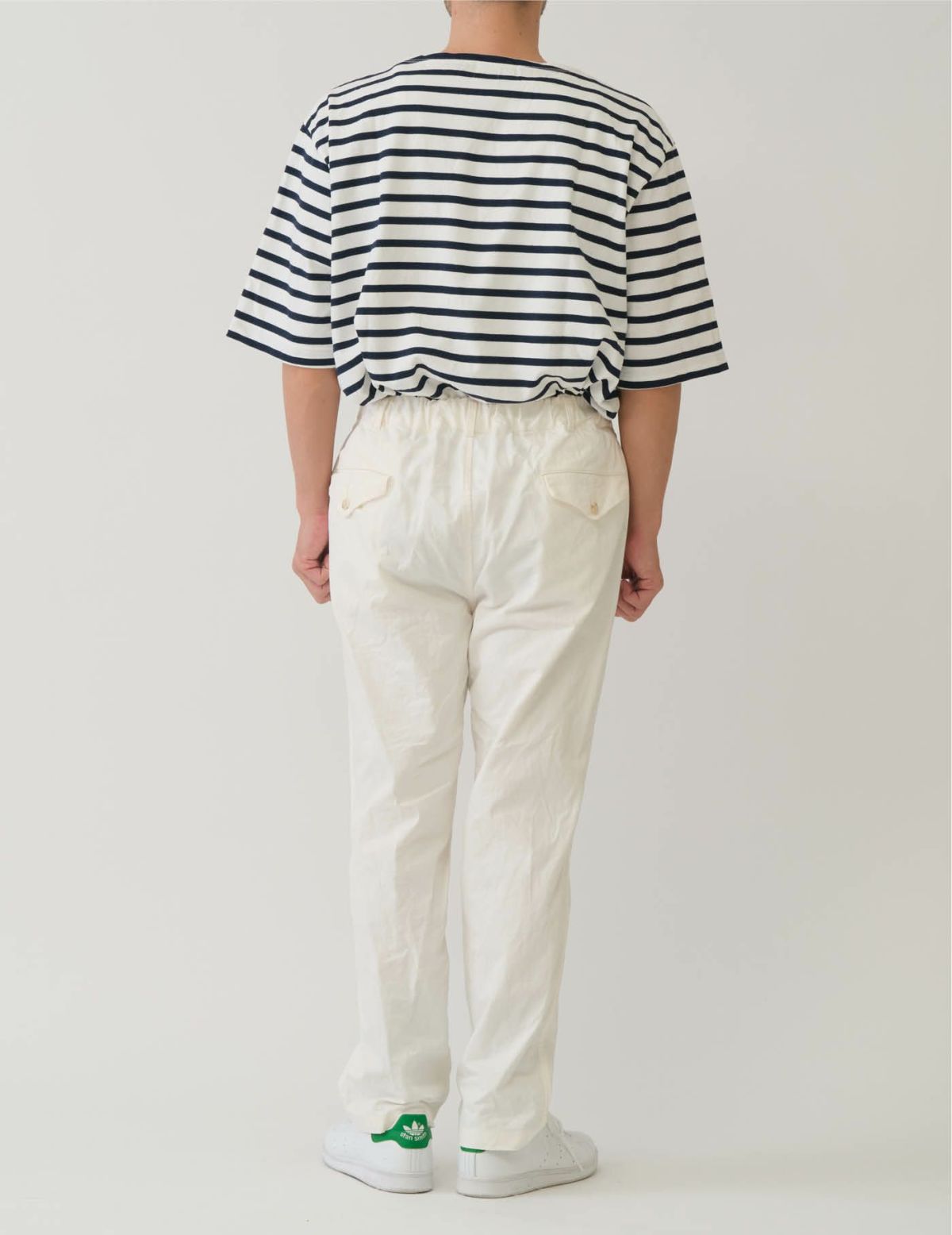 02 オフホワイト