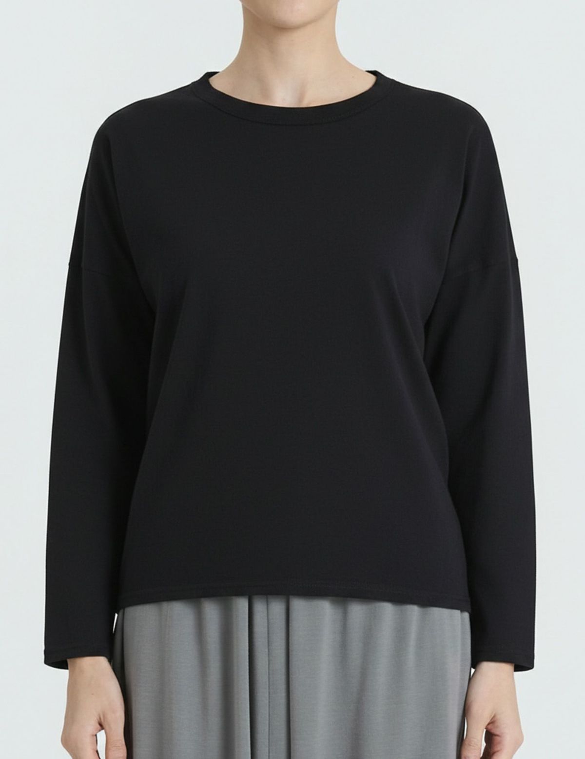 90 ブラック/36(M)size：モデル 169cm