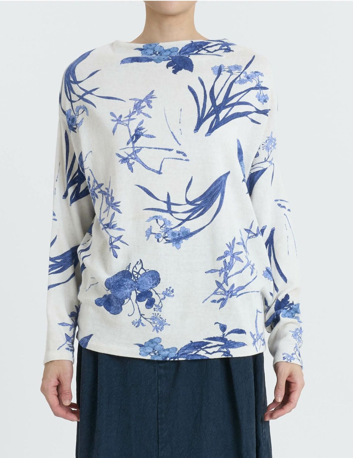 04 アイボリー/36(M)size：モデル 169cm