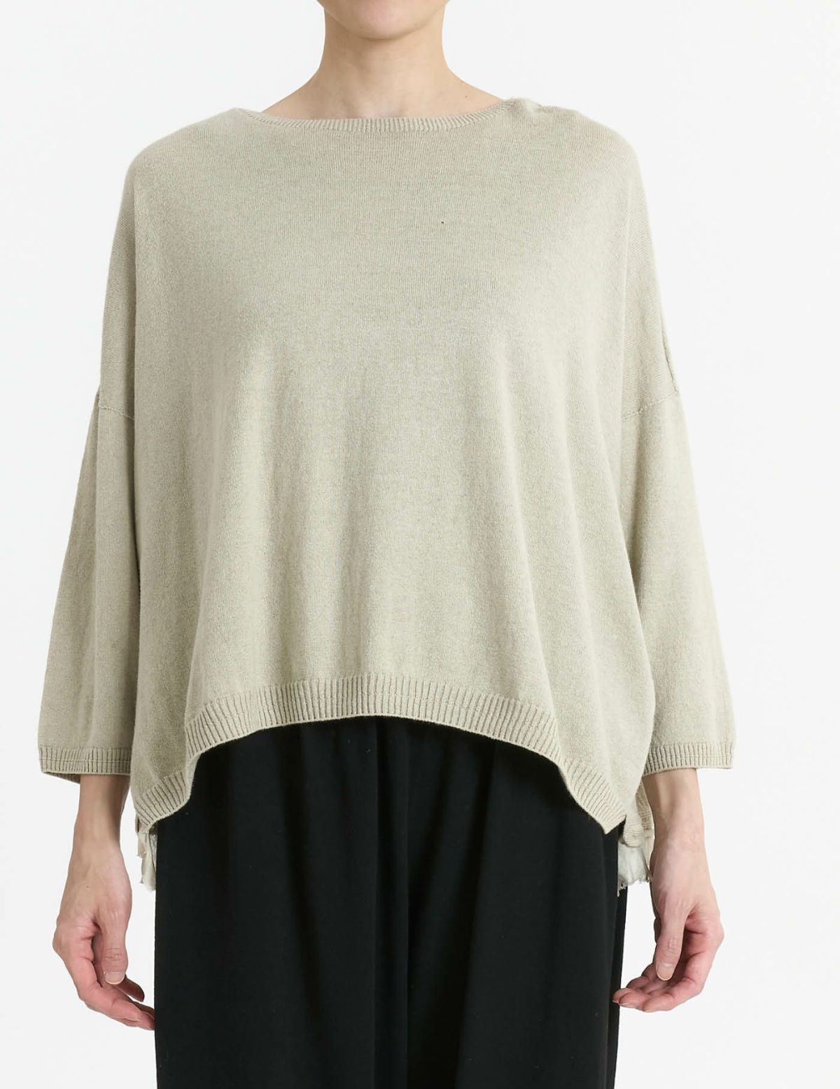 04 アイボリー/36(M)size：モデル 169cm